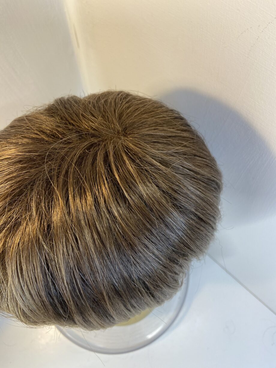 Stunning blonde Bob. Bblms799