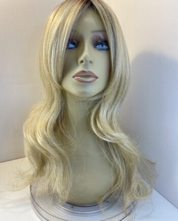 Stunning blonde rooted long wig bllw303