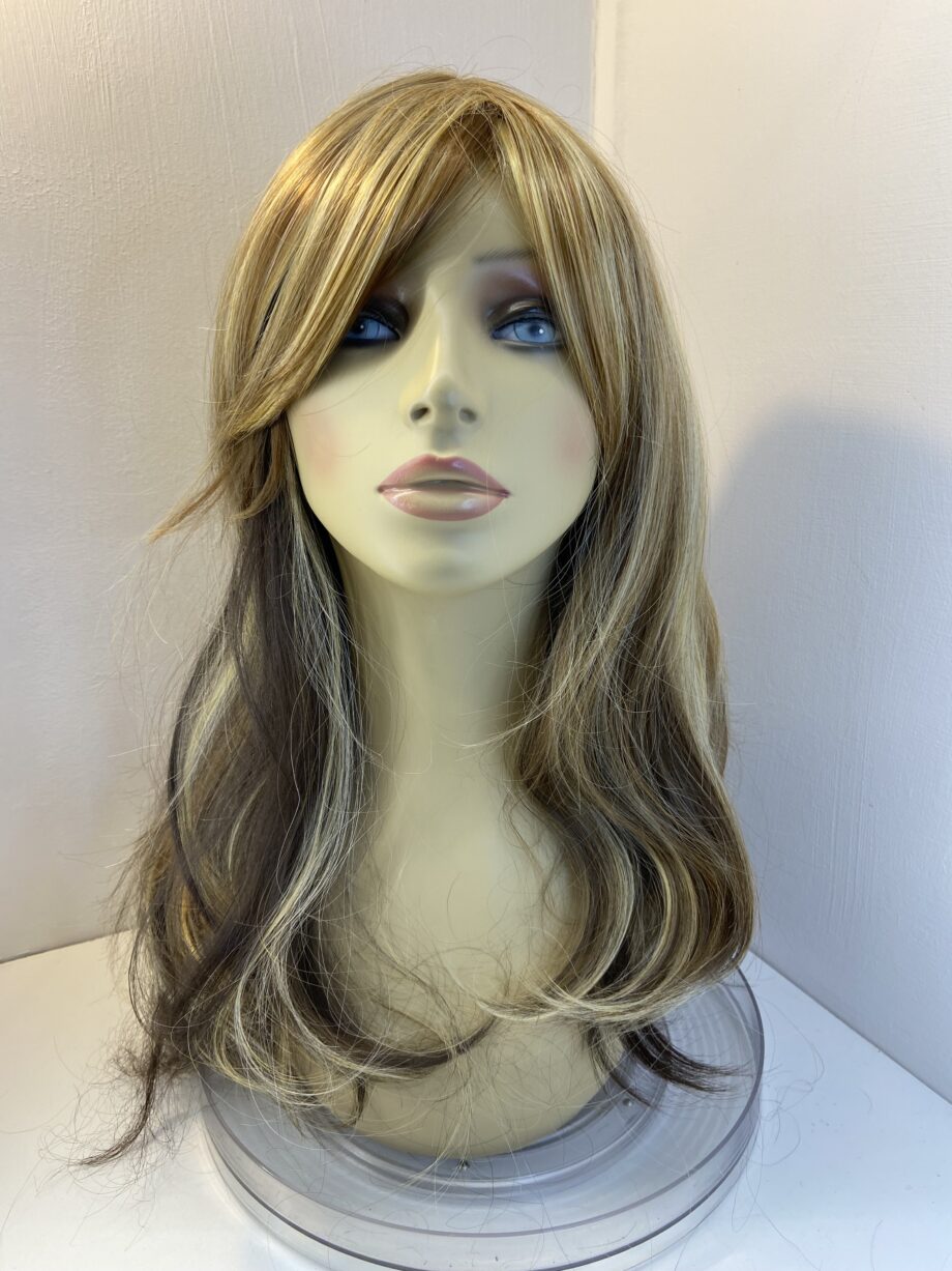 New Blonde/ brown long wig. Bllw306
