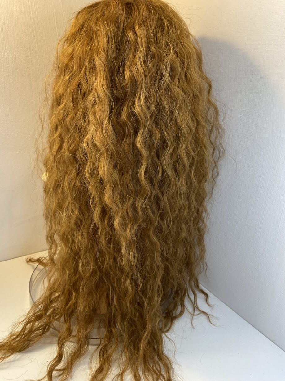 Very long red curly wig. Rlc307