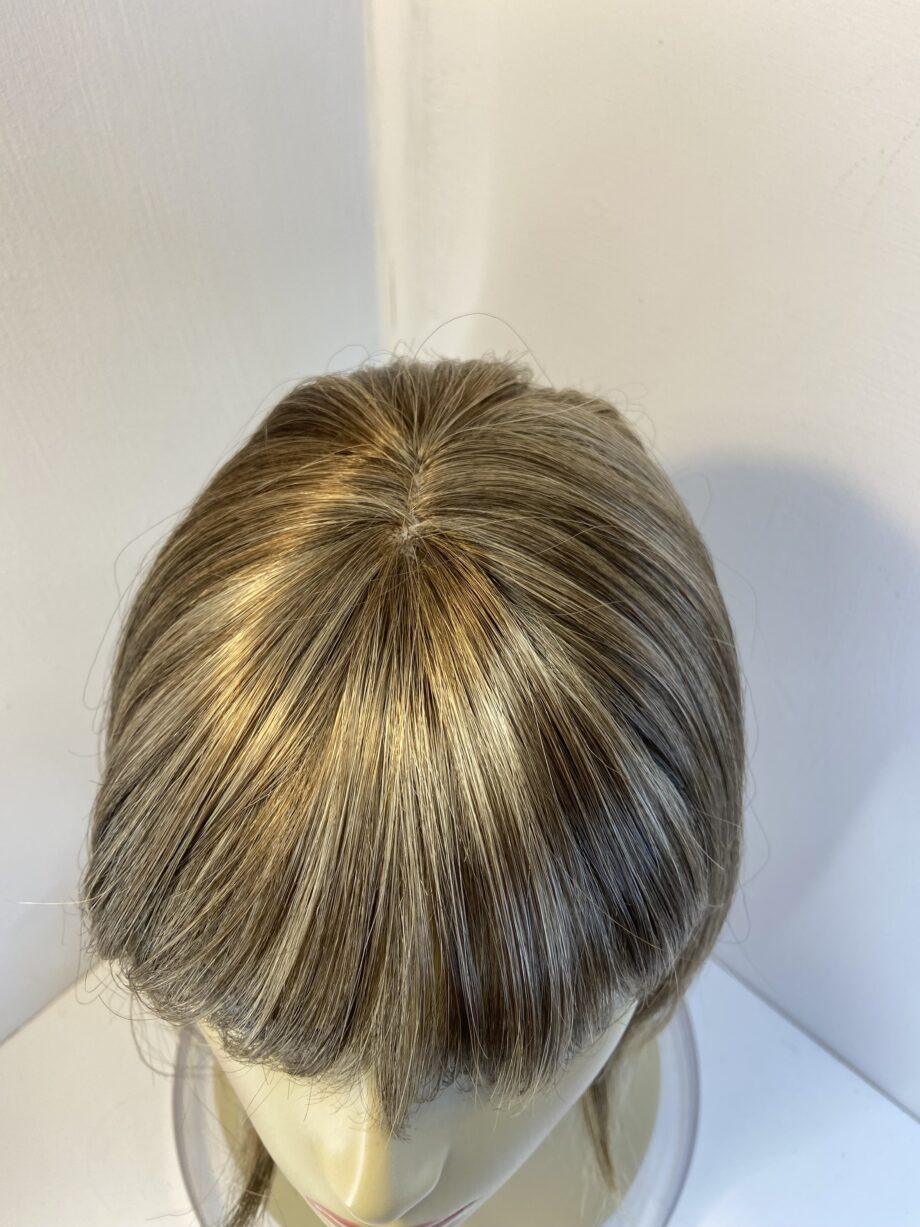 Extra special modern cut wig. Brms314