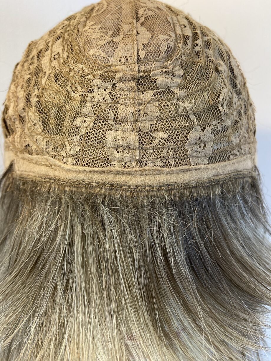 Extra special modern cut wig. Brms314