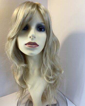 Extra long blonde wavy wig. Bllw315
