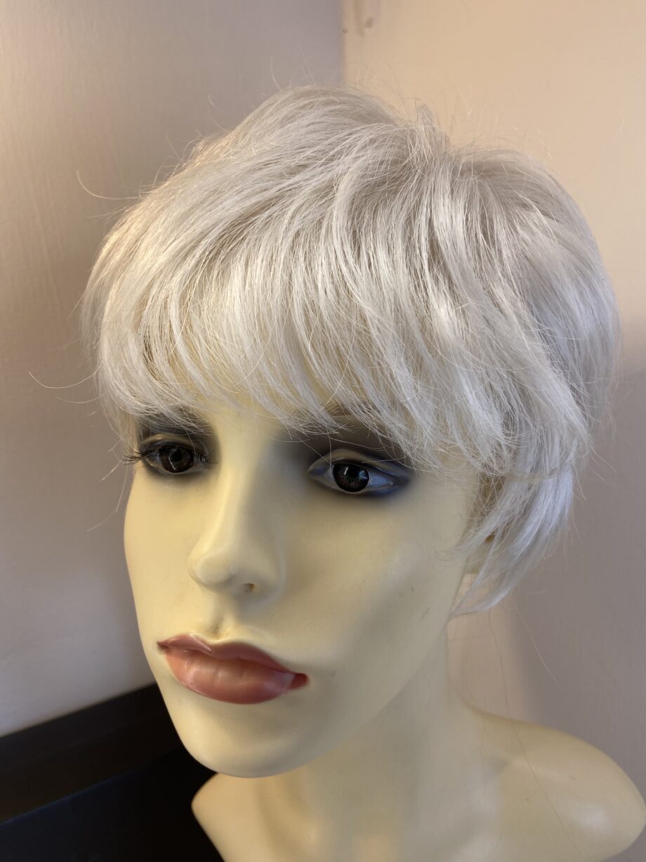 New silver white wig. Bgss798