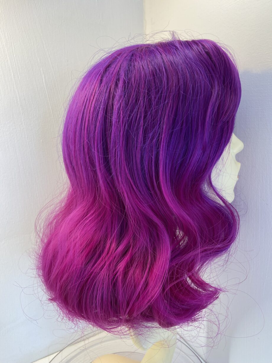 New long purple wig. Purplelw515