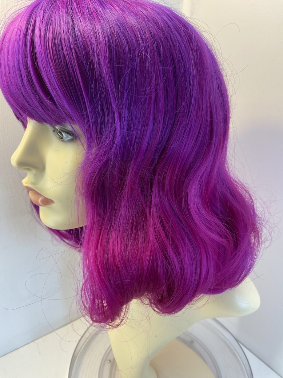 New long purple wig. Purplelw515