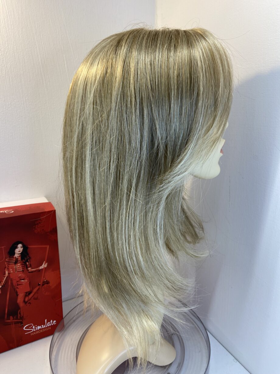 New champagne mix wig. Bblls809
