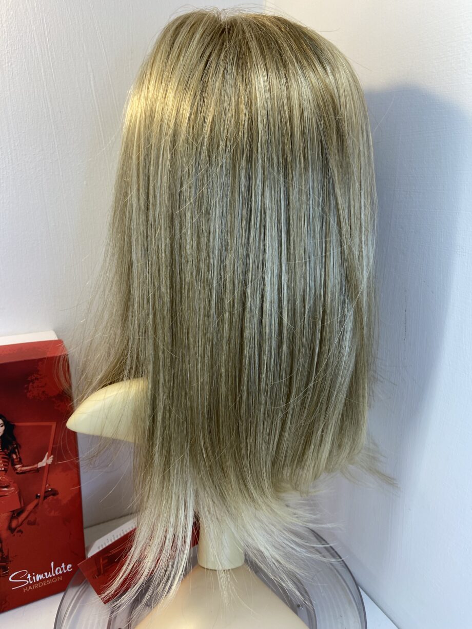 New champagne mix wig. Bblls809