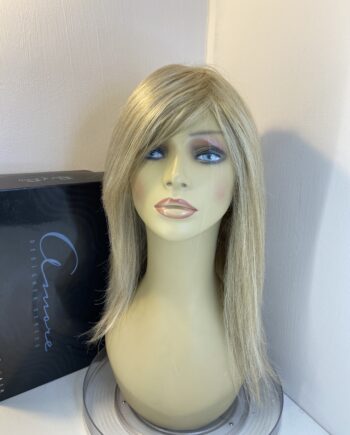Noriko blonde long wig. Bblls810