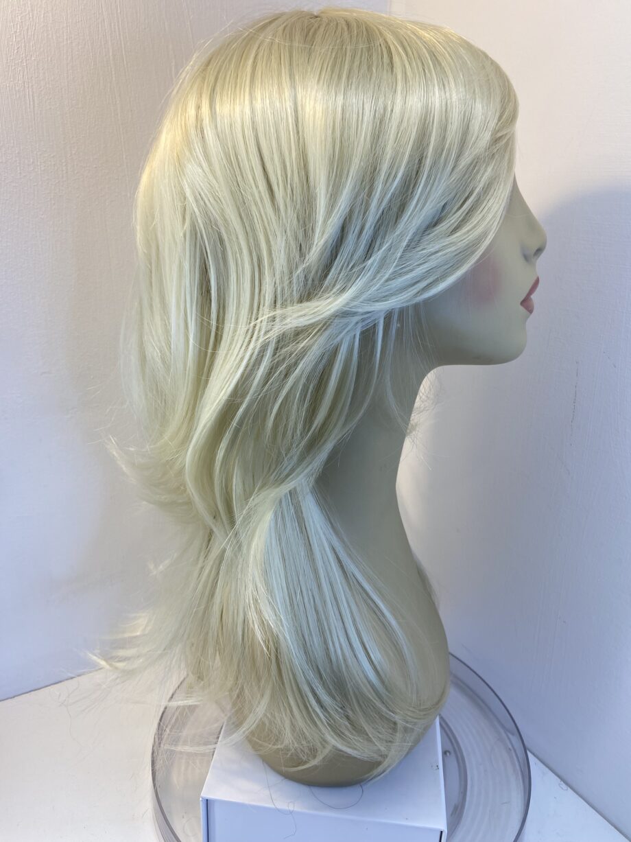 New light blonde long wig. Blls201