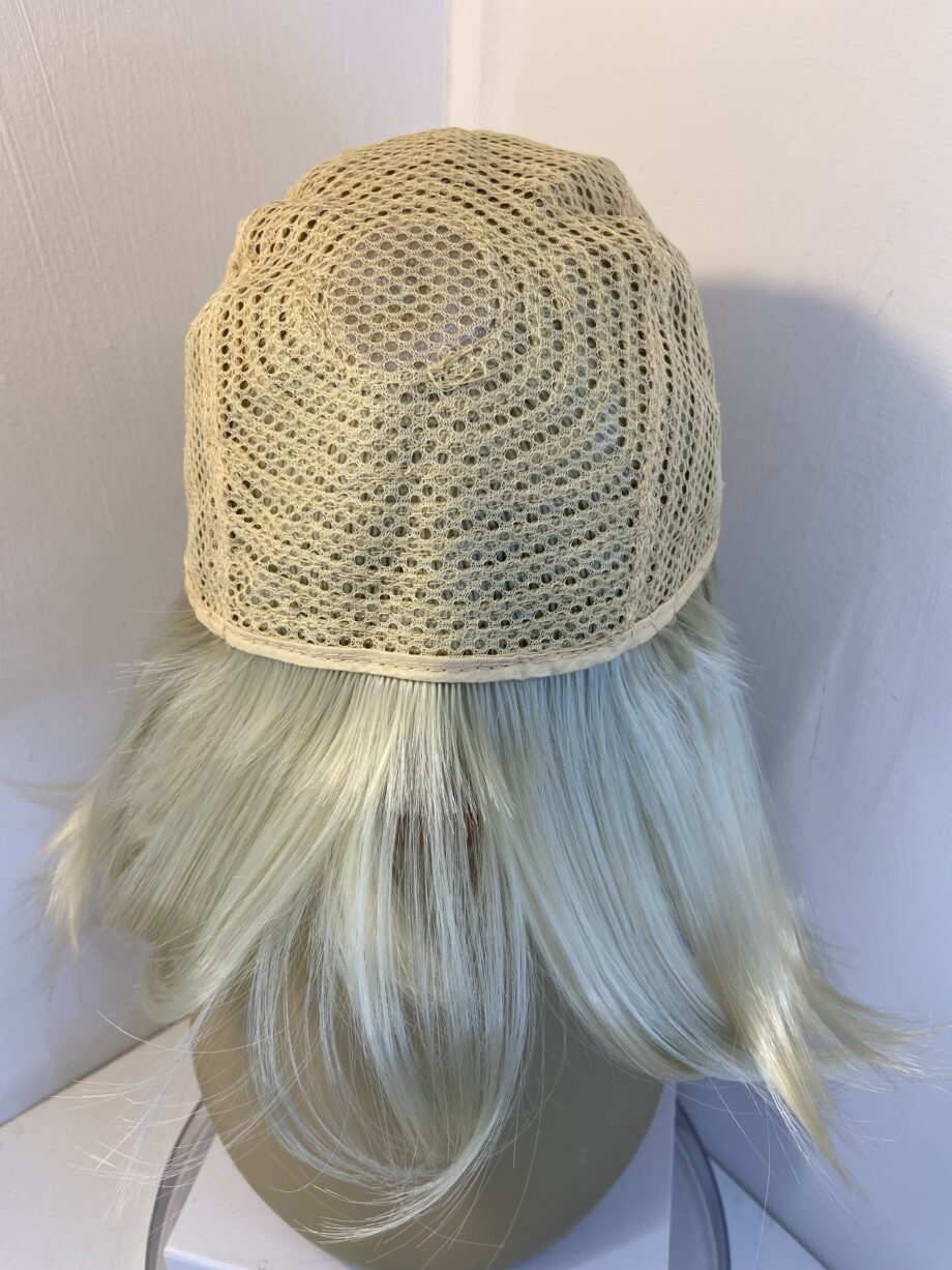 New light blonde long wig. Blls201