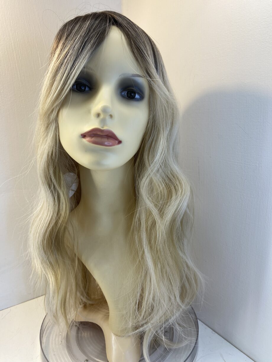 New rooted blonde long wig. Bllw202