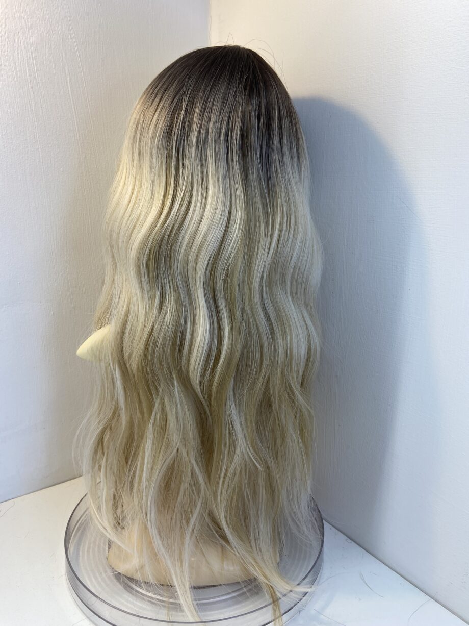 New rooted blonde long wig. Bllw202