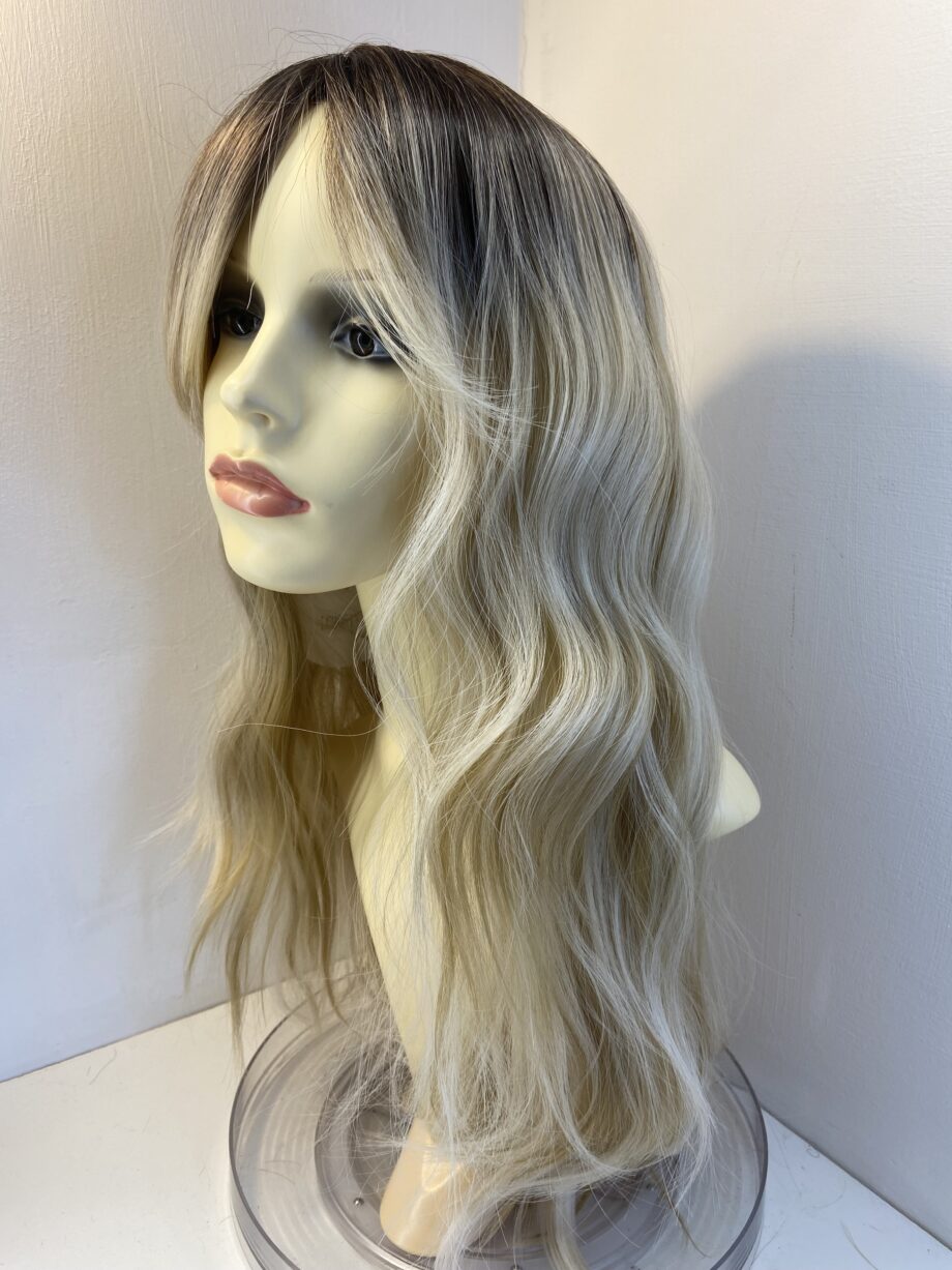New rooted blonde long wig. Bllw202