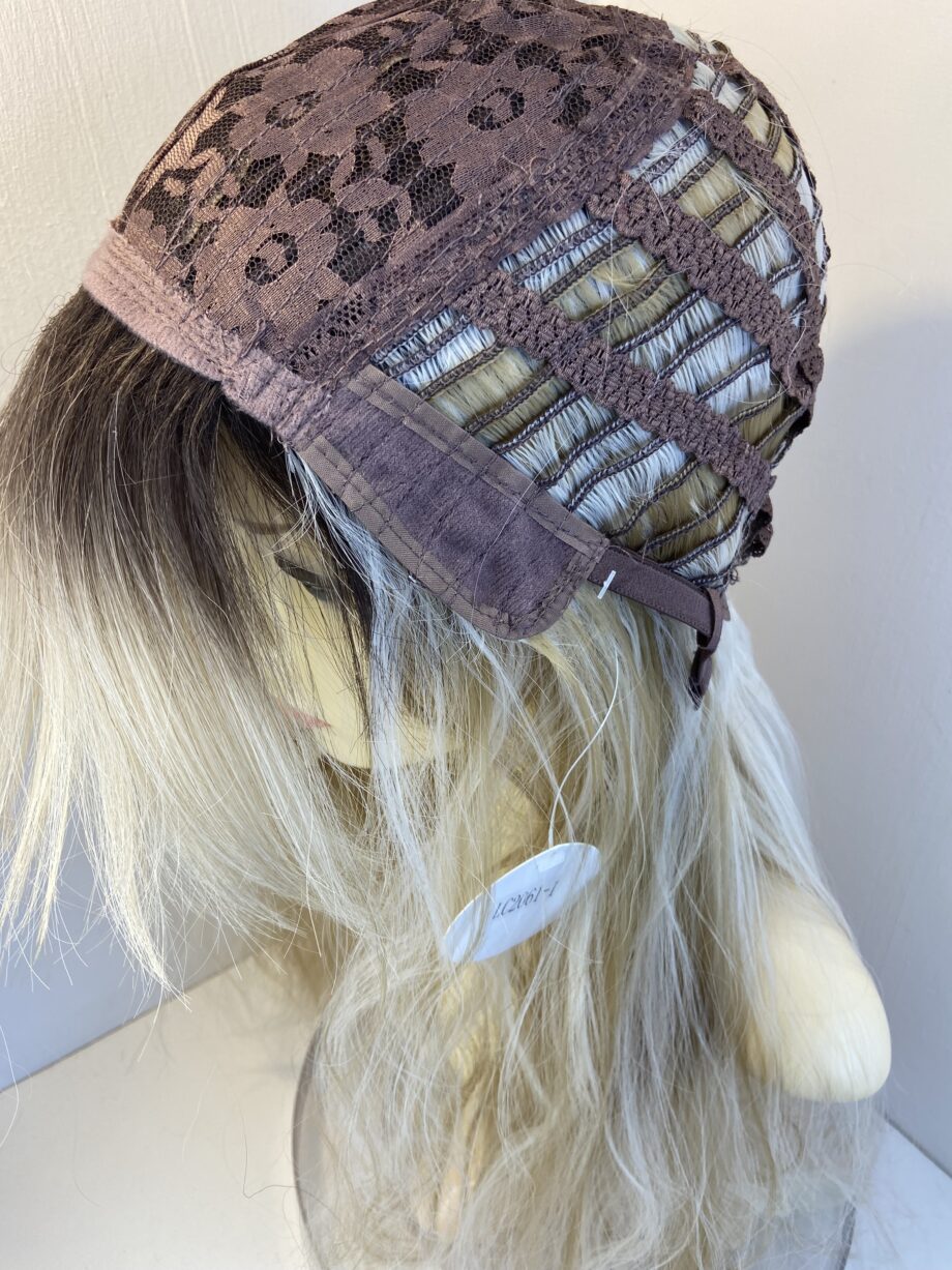 New rooted blonde long wig. Bllw202