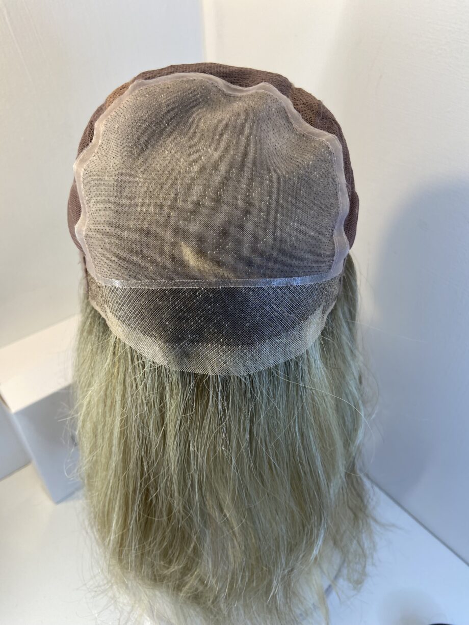 New Long blonde rooted wig. Bbllw806