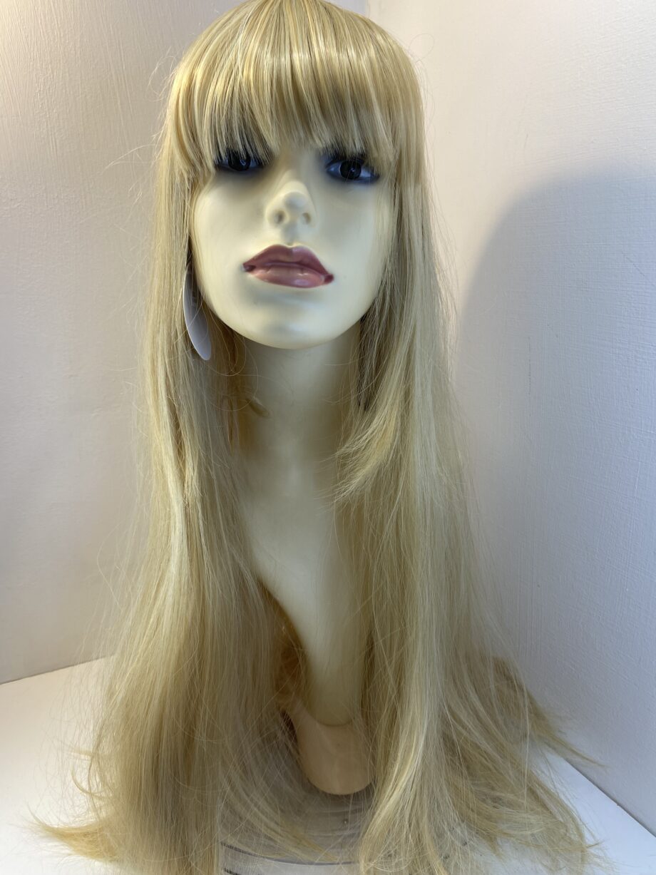 Long new blonde wig. Blls203