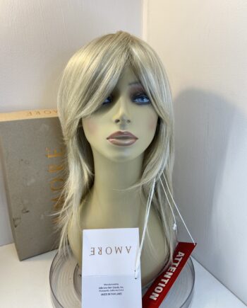 New creamy blonde long wig. Bbllw808