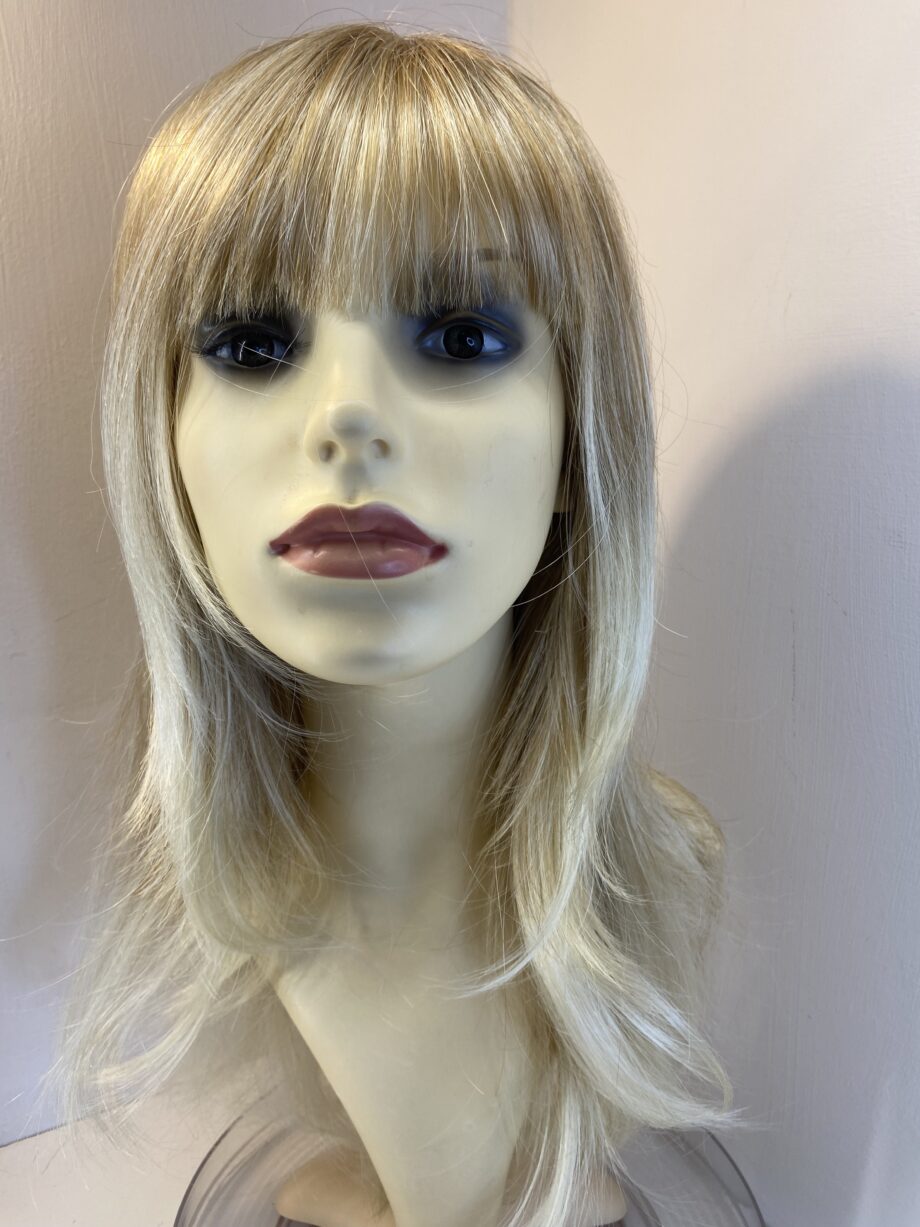 Rene of Paris long new blonde wig. Bblls814