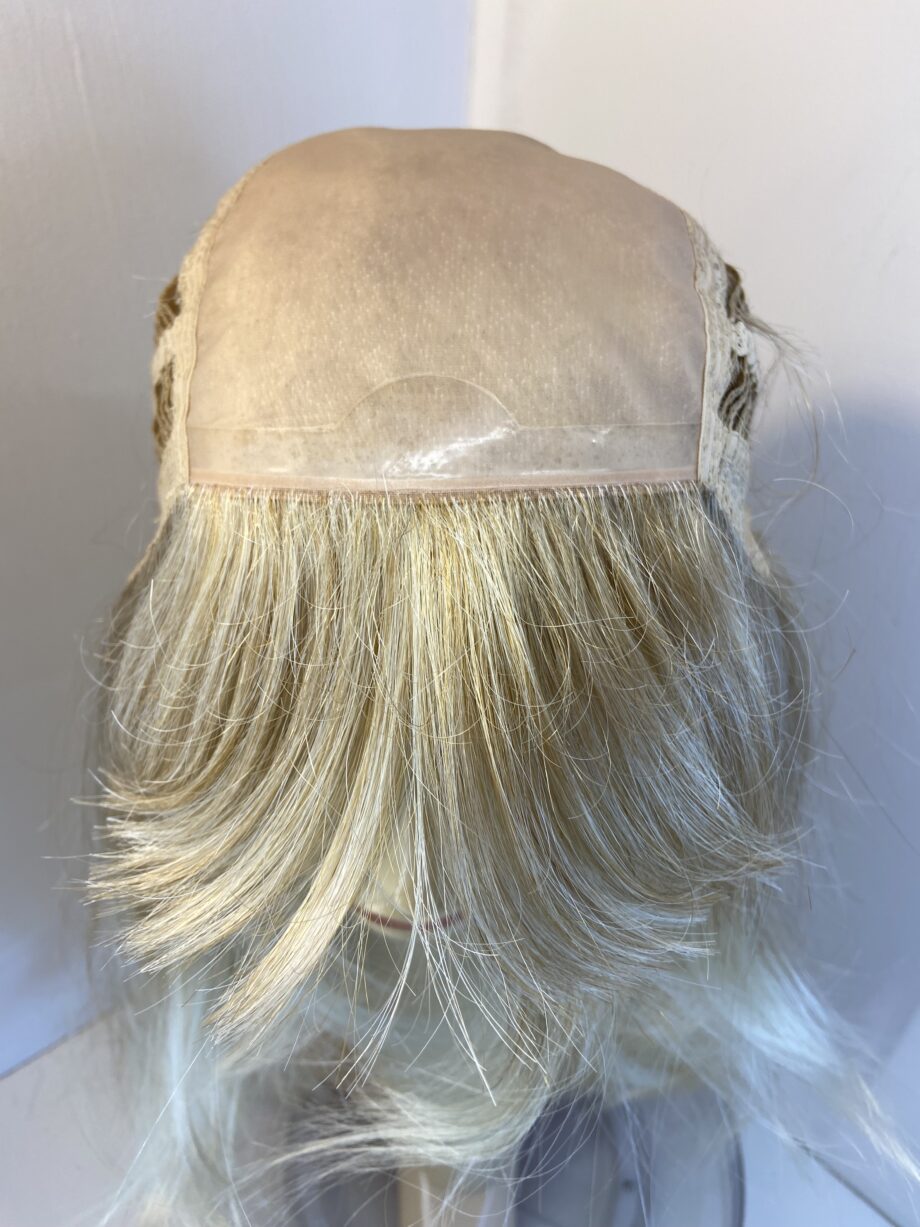 Rene of Paris long new blonde wig. Bblls814