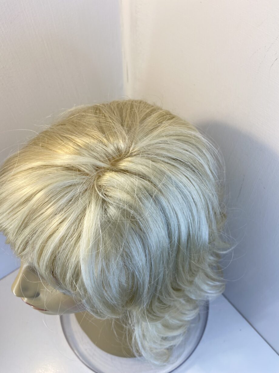 Light blonde curly new wig. Blls204