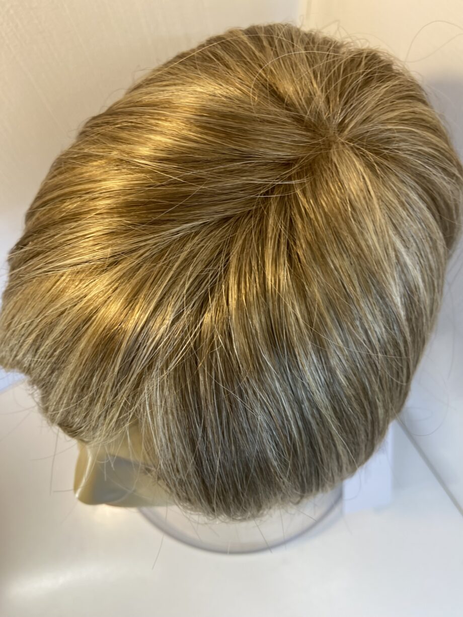 New blonde sentoo wig. Blms865