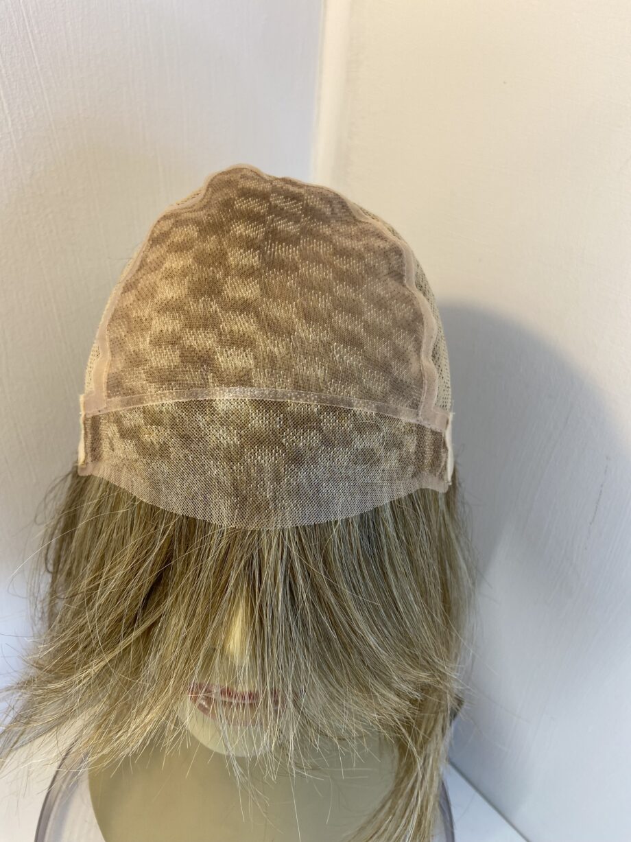 New blonde sentoo wig. Blms865