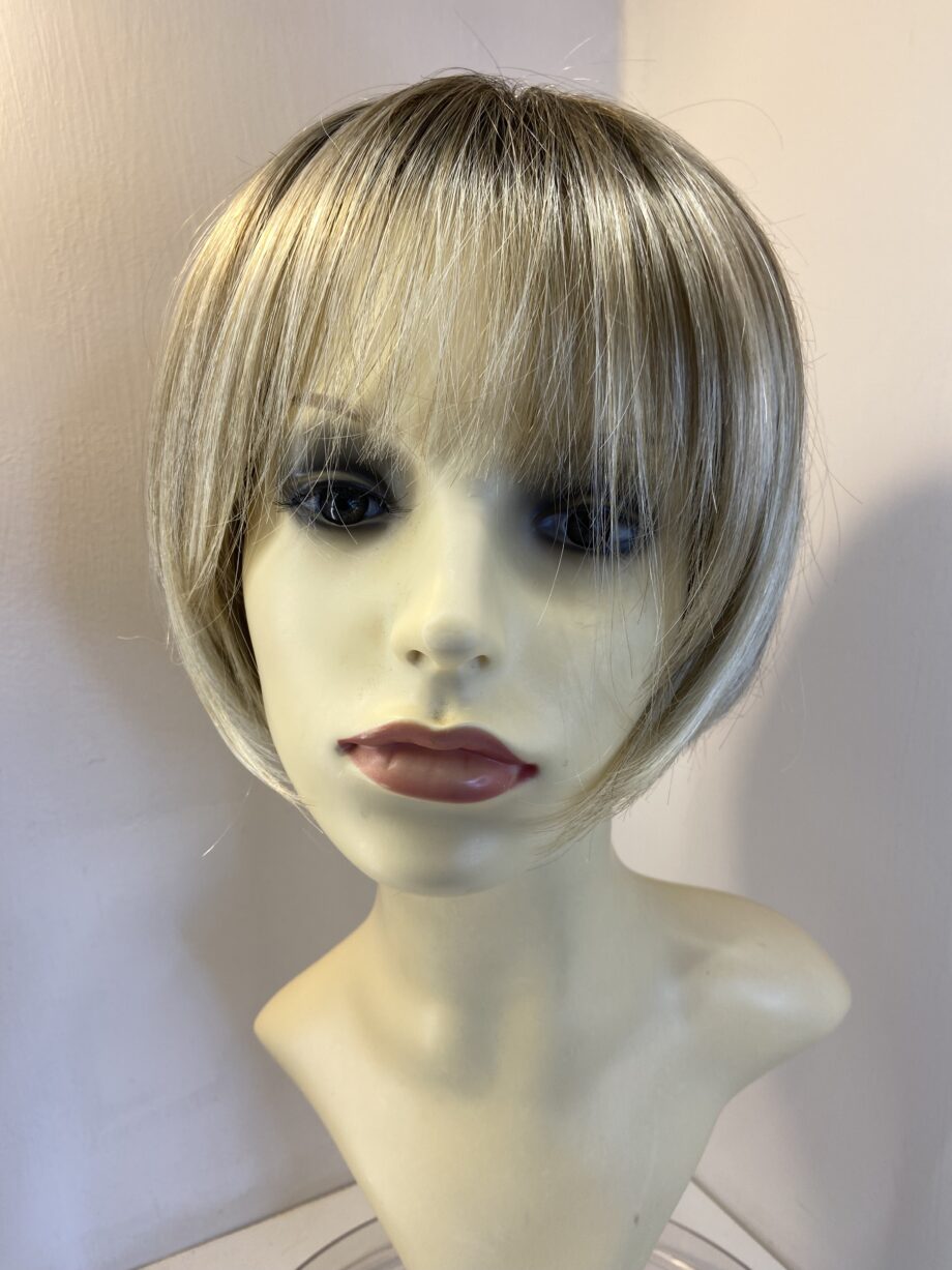 New blonde rooted wig. Blms867