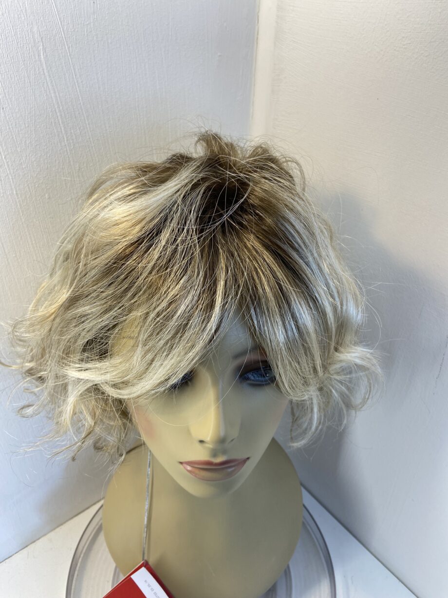 New modern Champagne rooted wig. Blmc868