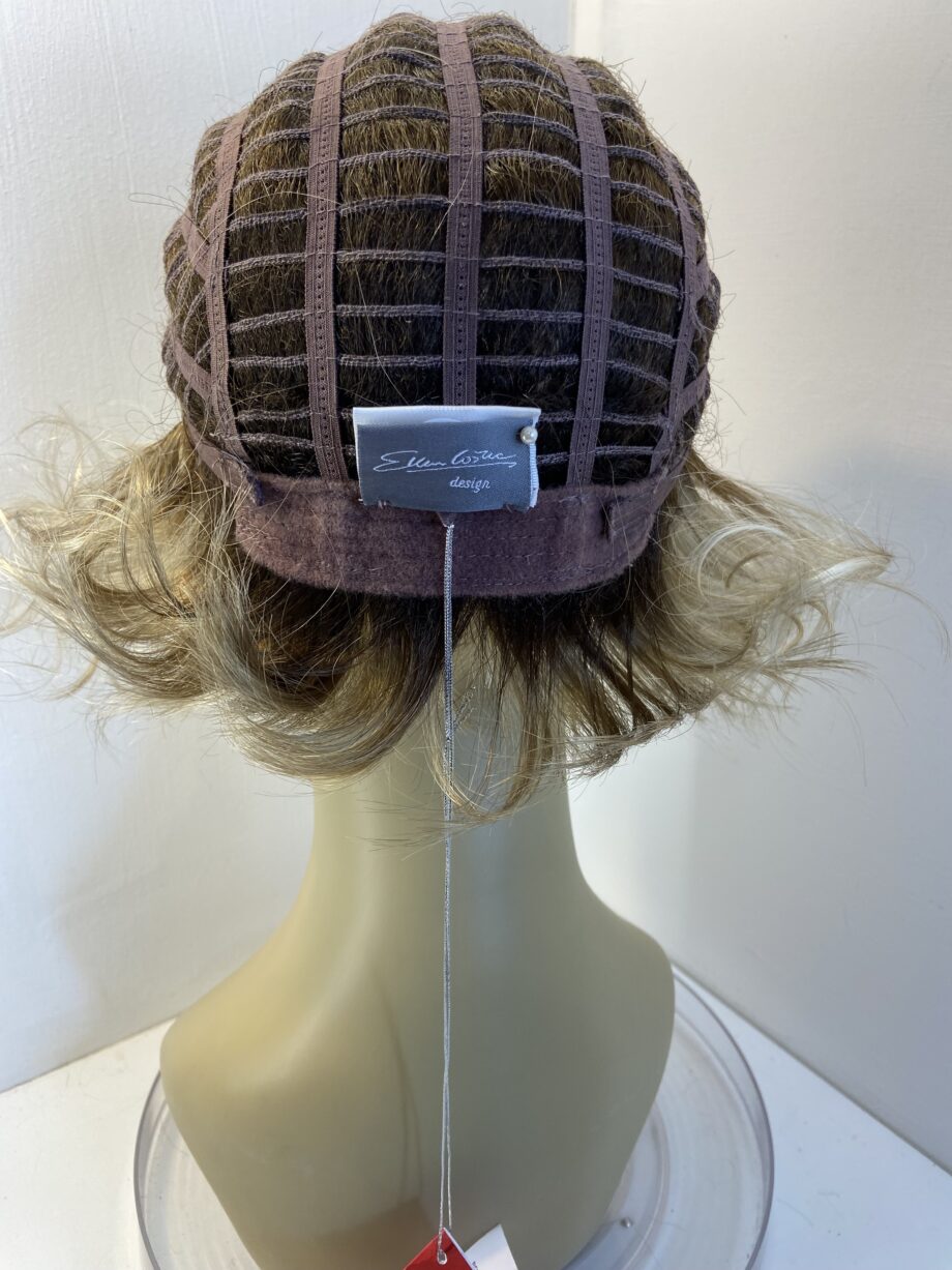 New modern Champagne rooted wig. Blmc868