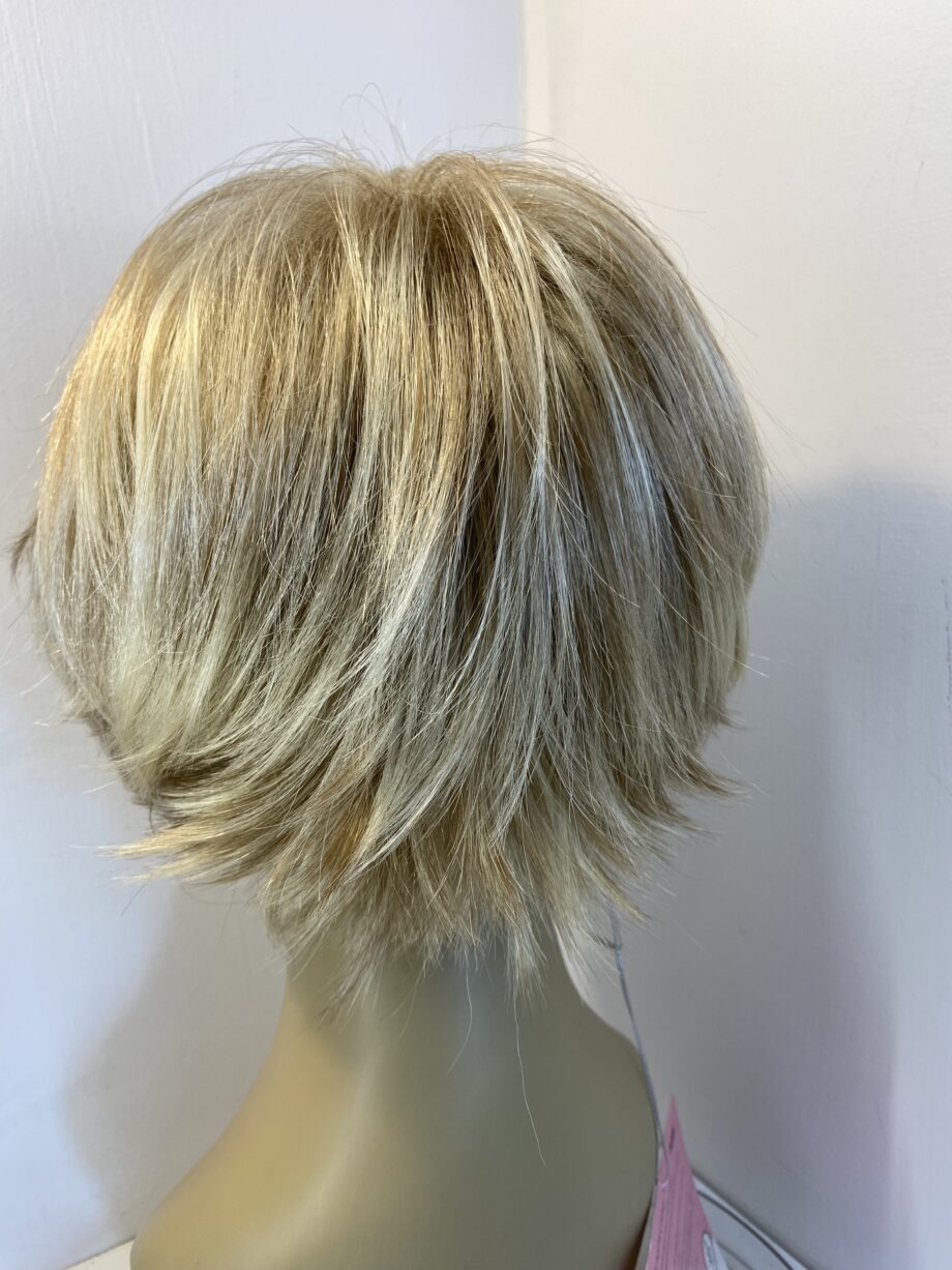 New blonde designer wig. Blss871