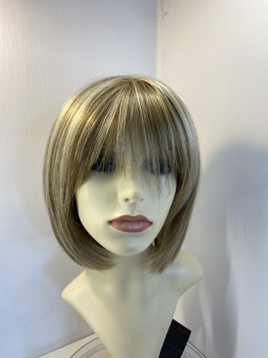 Creamy toffee wig. Blms872