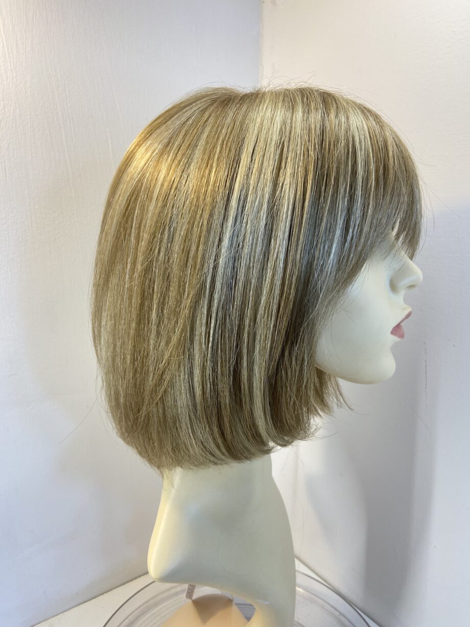 Creamy toffee wig. Blms872