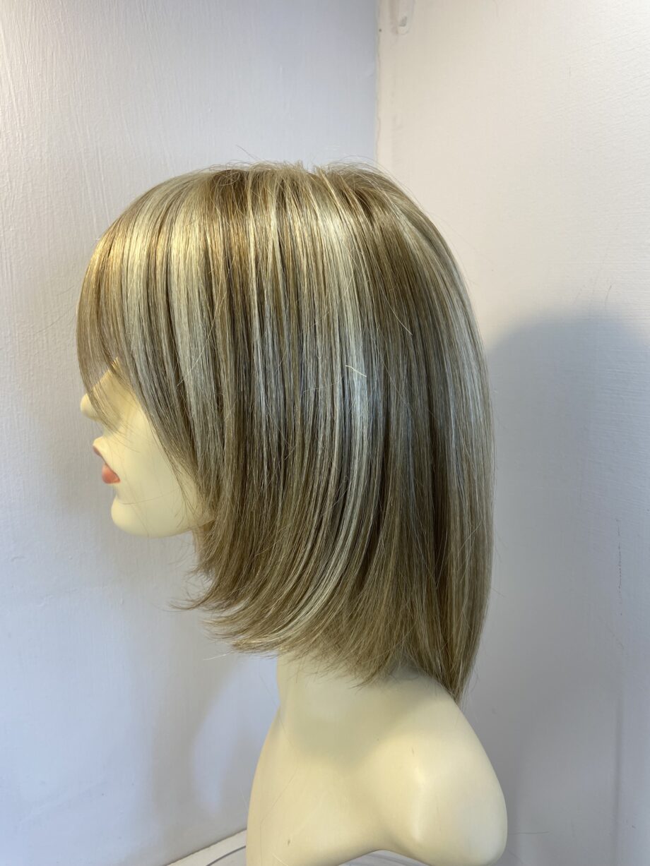 Creamy toffee wig. Blms872