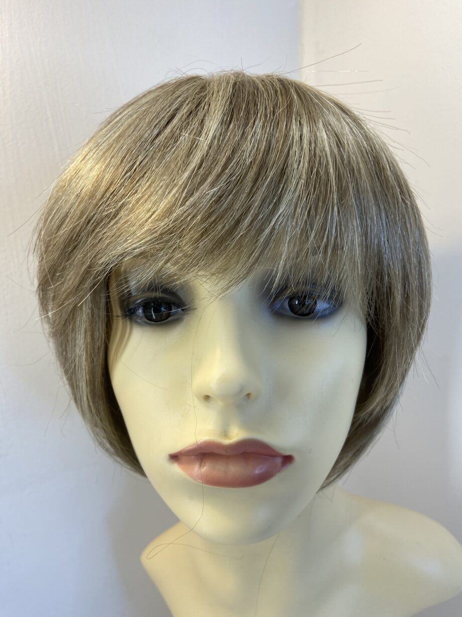 Super soft sentoo wig. Blms874