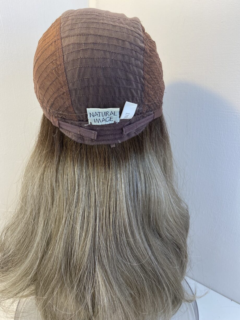 Platinum mist rooted long wig. Brlw722