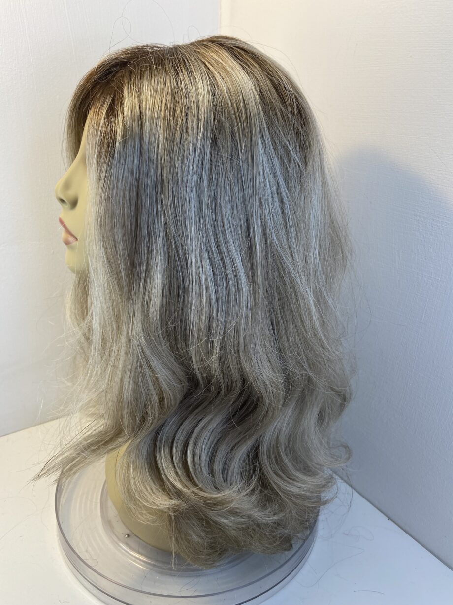 Platinum mist rooted long wig. Brlw722