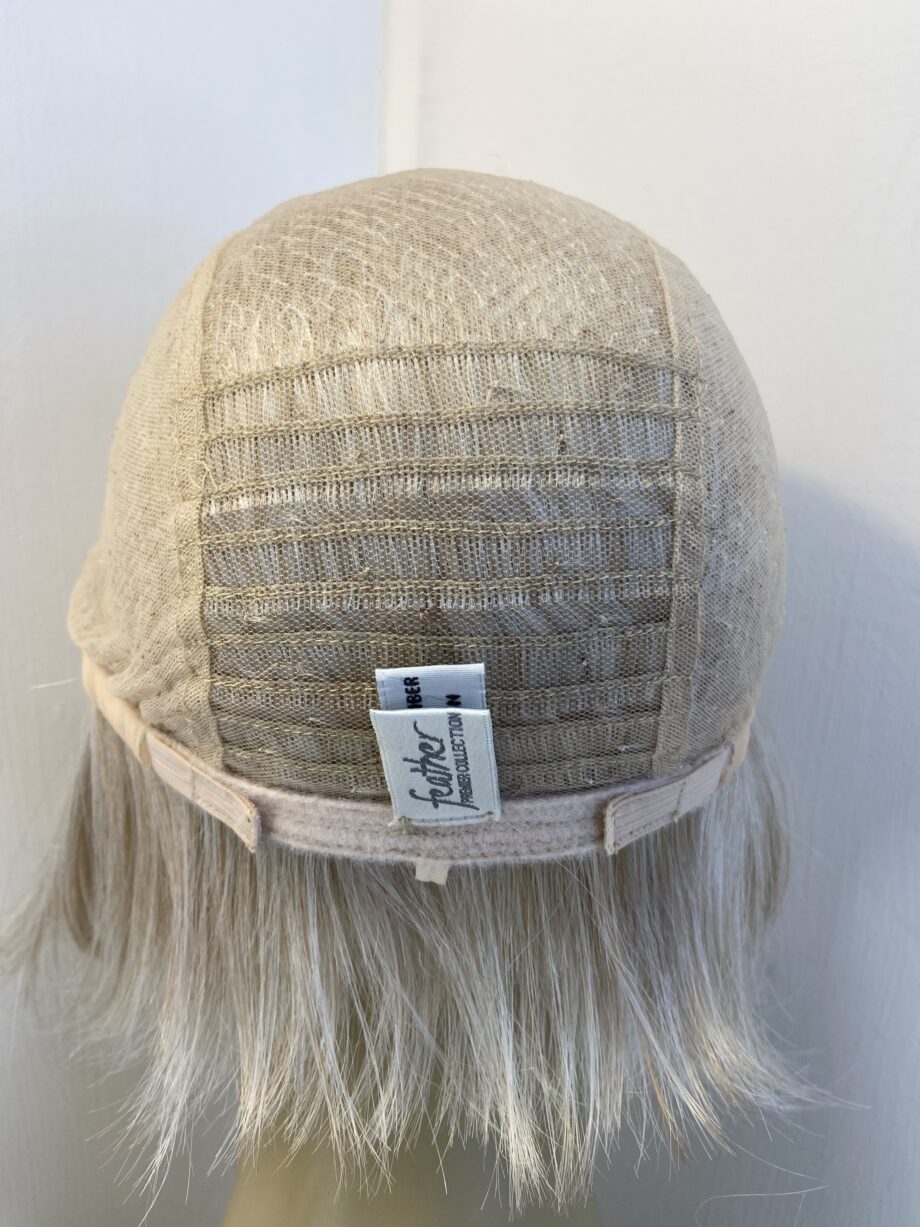 New Champagne blonde wig. Blms726