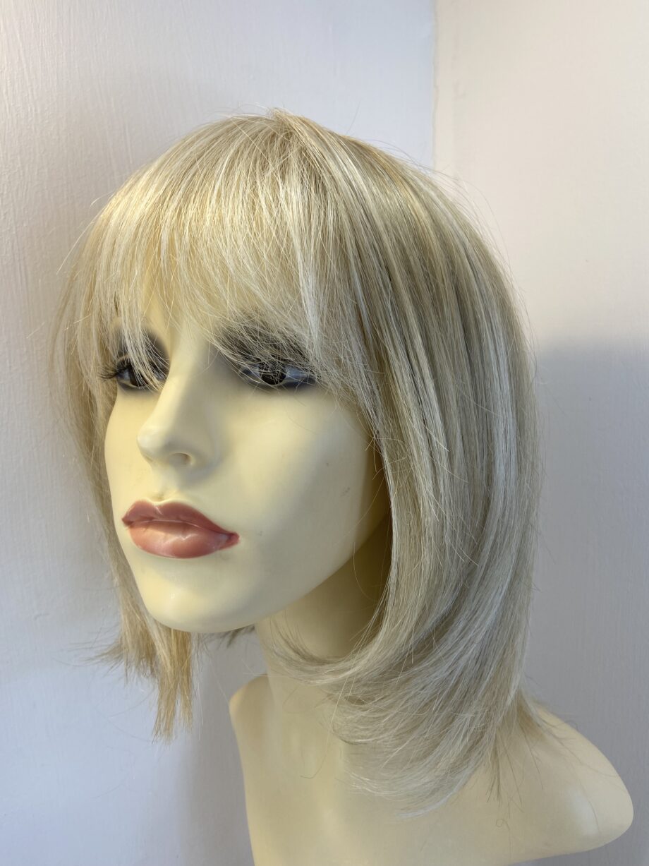 Golden blonde new wig. Blms727