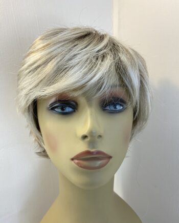 Pearl blonde rooted wig. Blss730