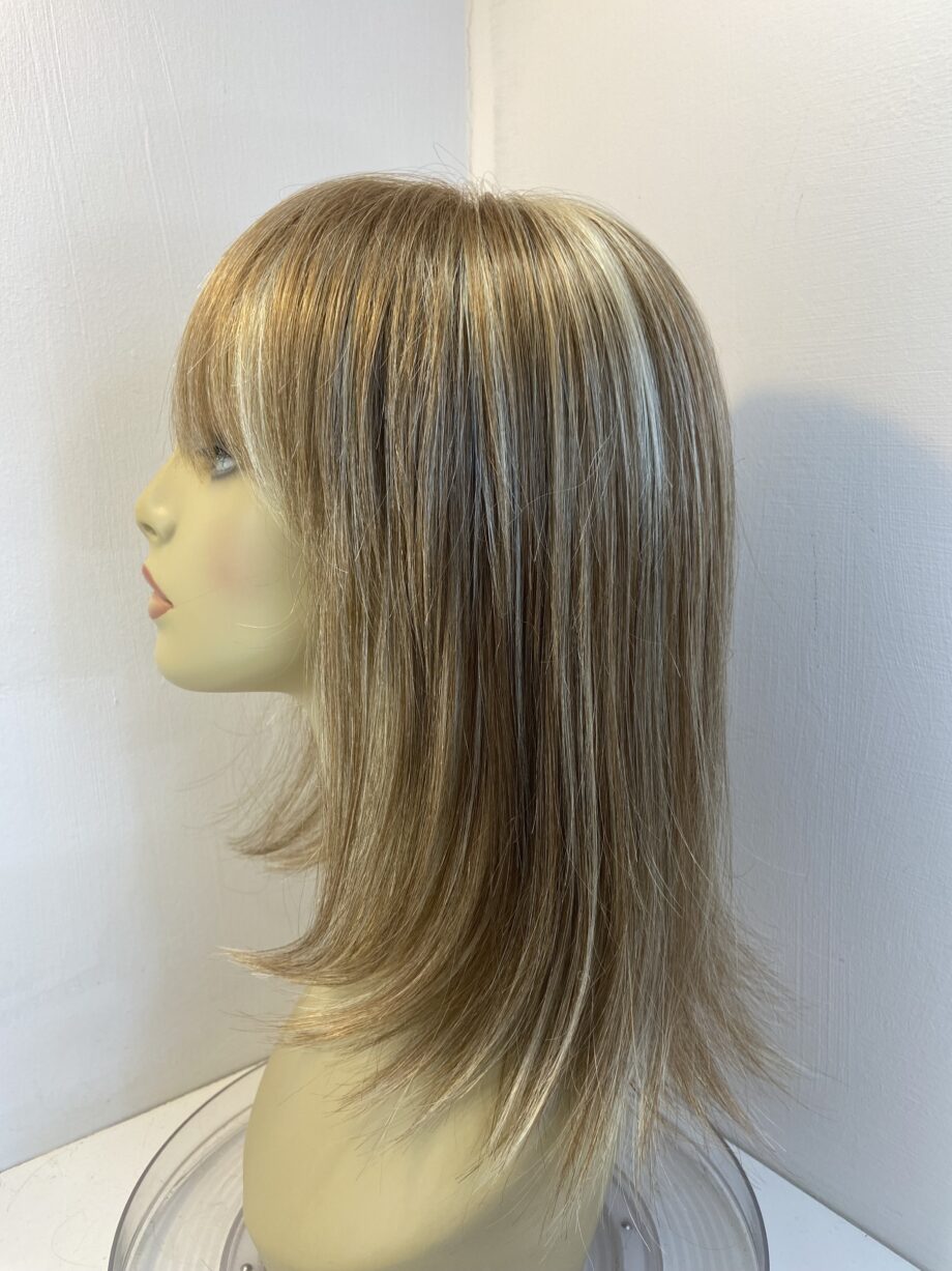 Straw swirl Amore new wig. Blls732