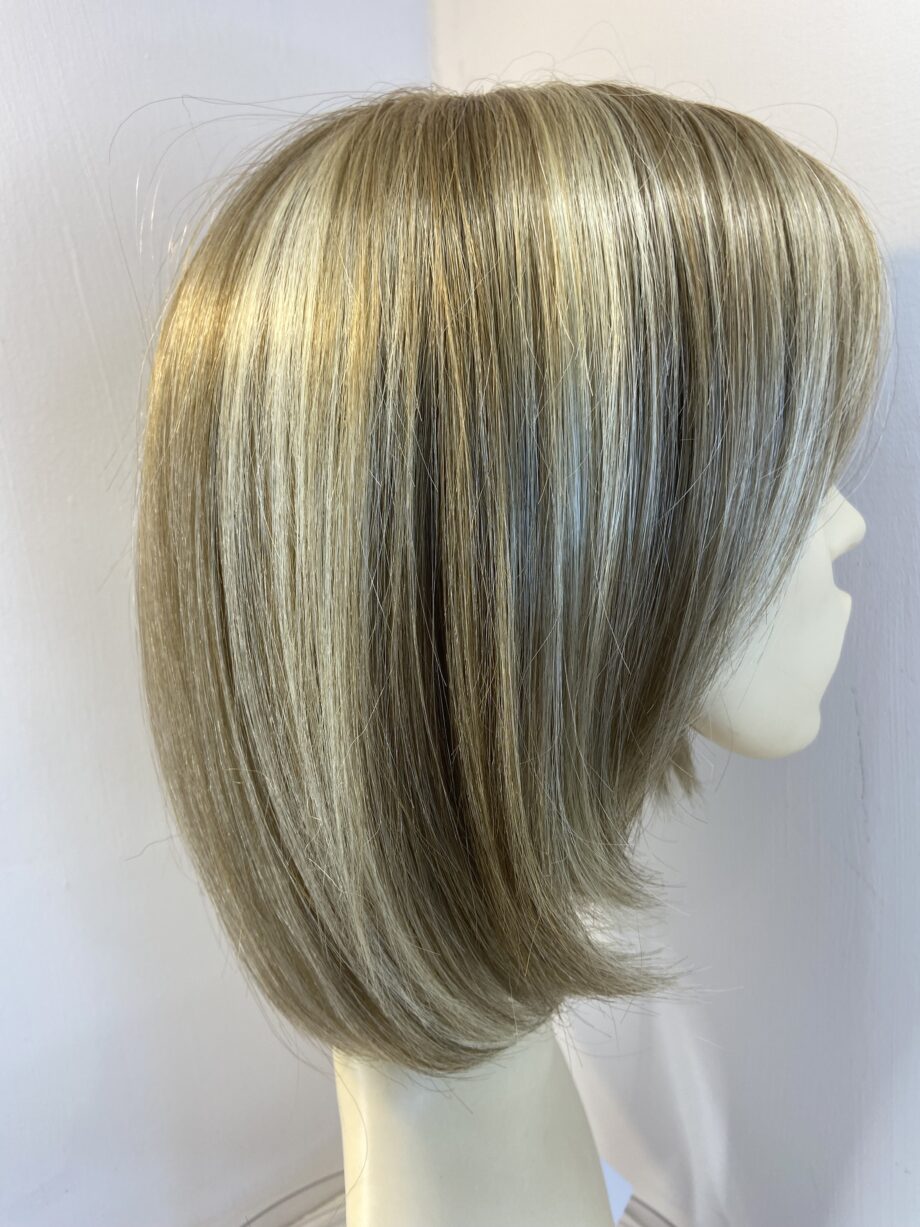 Toffee cream Amore new wig. Blms733