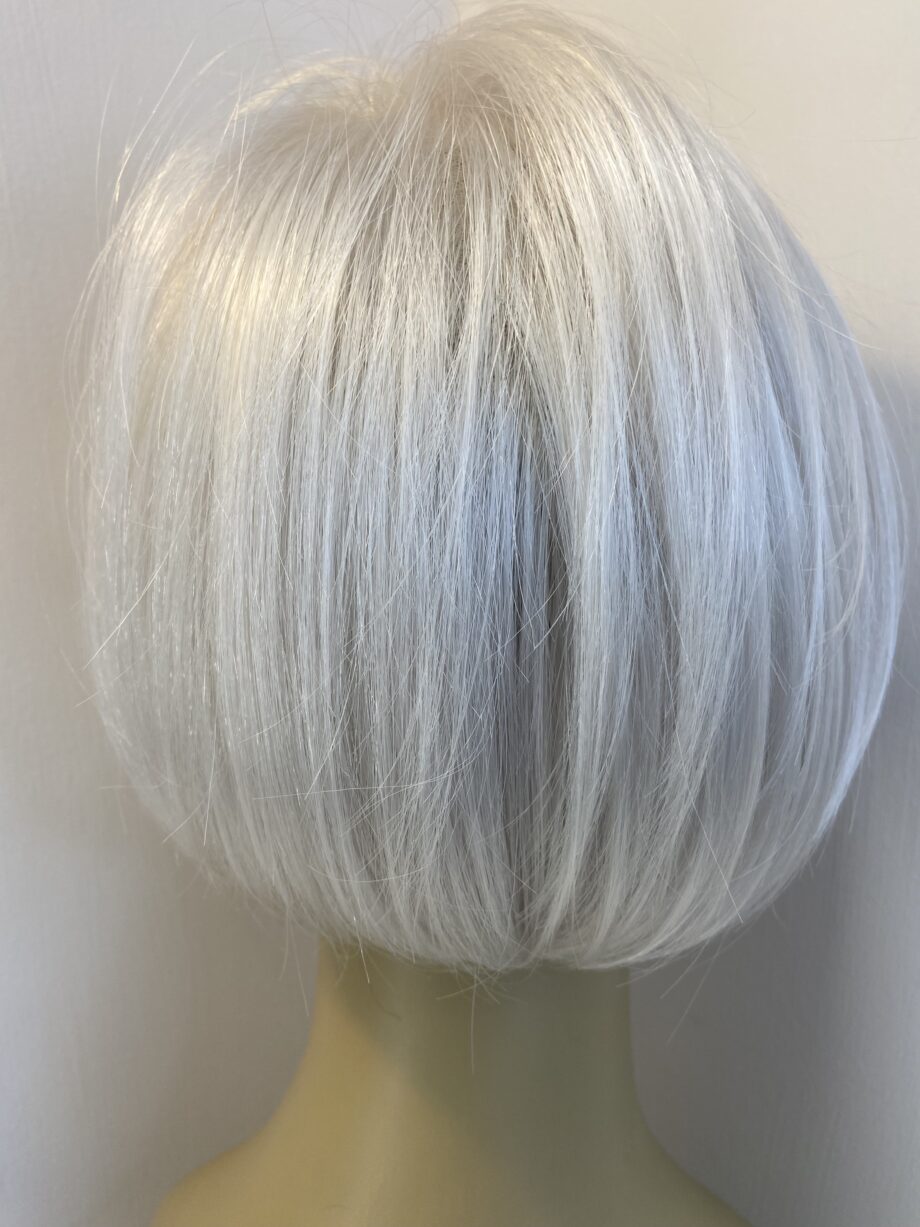Silver white new sentoo wig. Sgss734