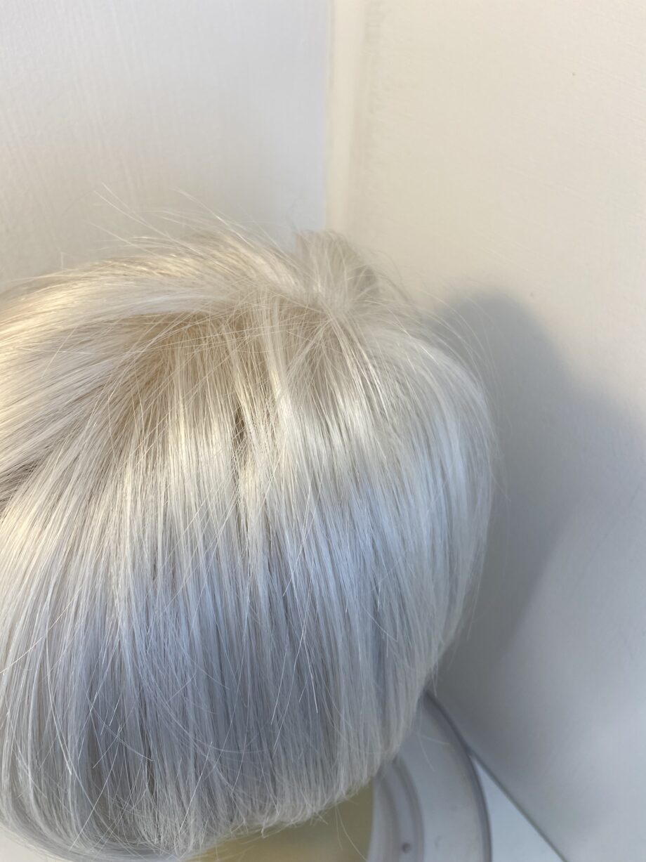 Silver white new sentoo wig. Sgss734