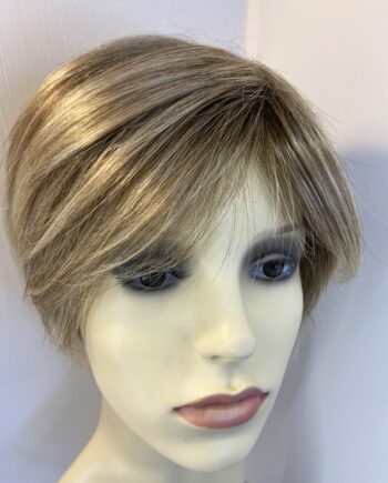 Sandy blonde Ellen Wille wig. Blms522