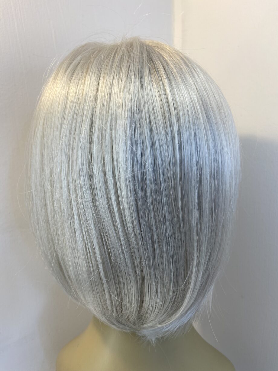 Silver Gisela Mayer new wig. Wms523