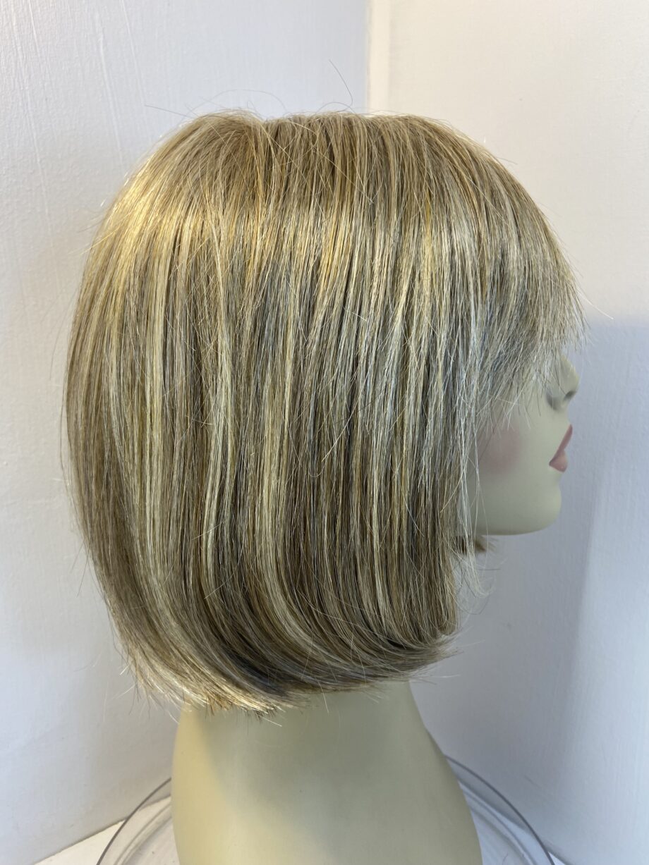Super soft blonde designer wig. Blms527