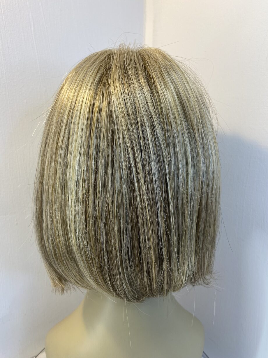 Super soft blonde designer wig. Blms527