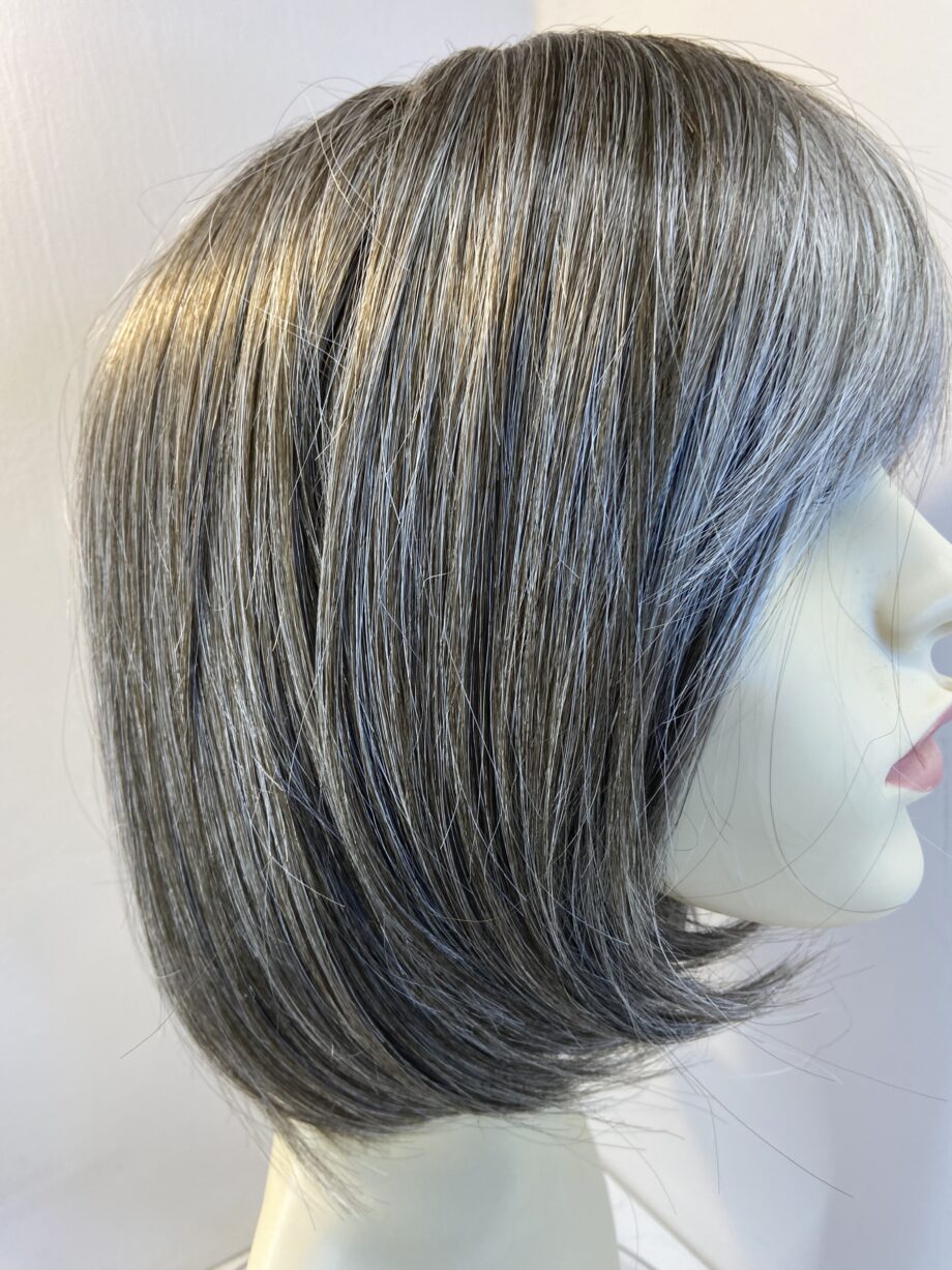 Super soft new grey lotus wig. Gms531