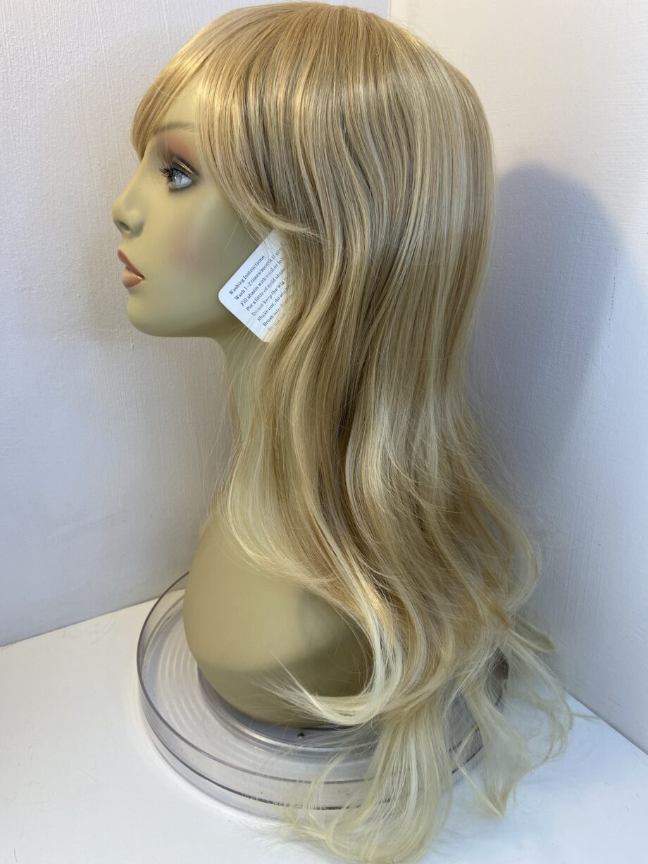 New very long blonde wig. Bllw318
